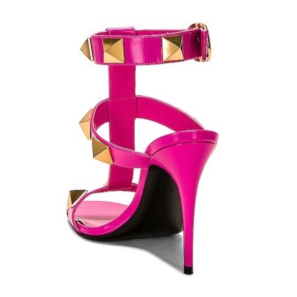Valentino Garavani Hot Pink and Gold Studded Women's Heels (Worn once) Size 38 - Picture 3 of 8